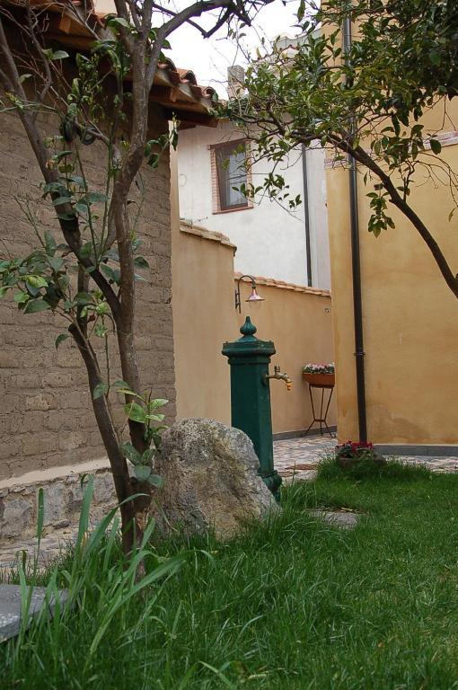 La Corte Di Lucina Terralba Exteriör bild